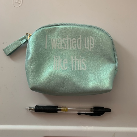 Makeup bag - Picture 5 of 6